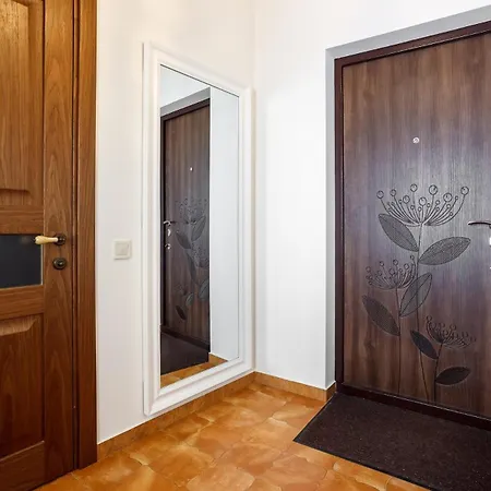 Tuscan Inspiration In Arcadia Odessza