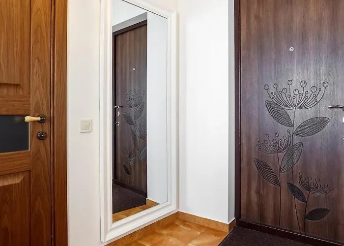 Tuscan Inspiration In Arcadia Odessza